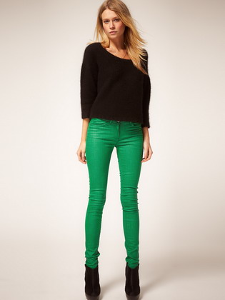 Combinatia de culori cu haine verzi și o fotografie de combinatii de verde si kaki