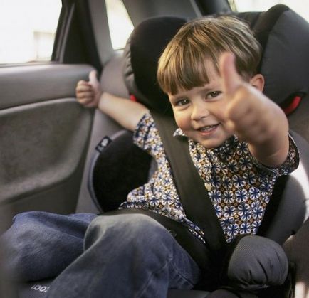 Nu este posibil transportul copiilor fără a scaunului pentru copii în mașină