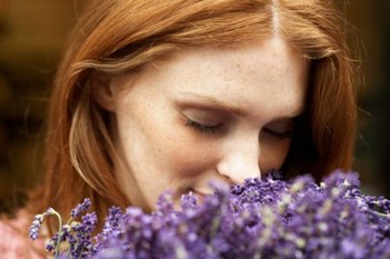 Ulei esential de lavanda pentru fata