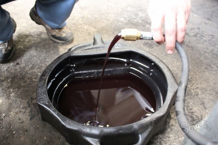Cum să înlocuiască uleiul din transmisie manuala
