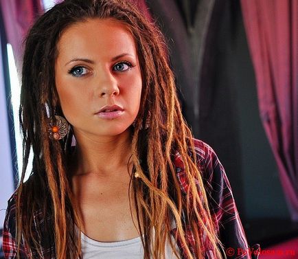 Ce cu dreadlocks