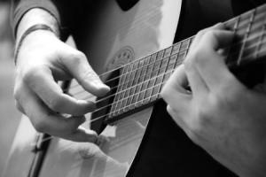 Cum să joace un acord cu privire la chitară