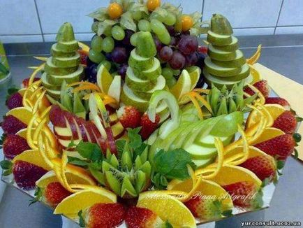 Cât de frumos Lodge de fructe pe masa