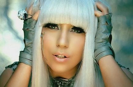 Fii ca lady gaga