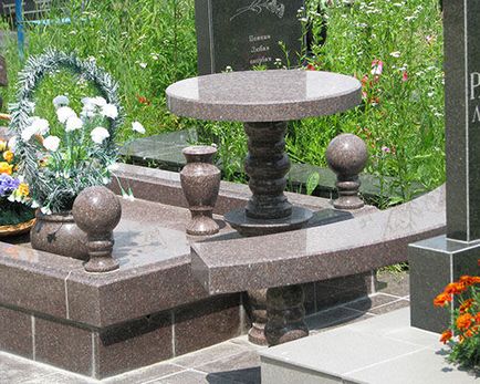 Cum de a decora morminte în cimitire Cum de a decora morminte în cimitire