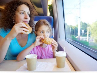 Ce să se hrănească copilul pe tren