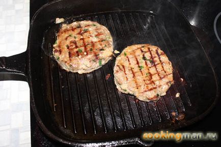Cheeseburger - gătit pentru bărbați (rețete hamburger) Cheeseburger - gătit pentru bărbați