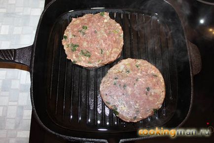 Cheeseburger - gătit pentru bărbați (Hamburger) Cheeseburger - gătit pentru bărbați