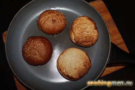 Cheeseburger - gătit pentru bărbați (rețete hamburger) Cheeseburger - gătit pentru bărbați