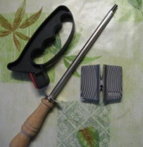 Ce este Musat cuțit, și cum să-l folosească (până în prezent va fi destul de ascutite) Ce este cuțit Musat, și cum să-l folosească