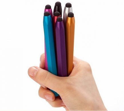 Asigurați-un stylus pentru iPad cu mâinile lor