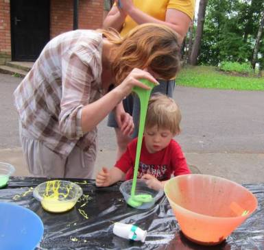 Cât de ușor de a face argila pentru copii la domiciliu
