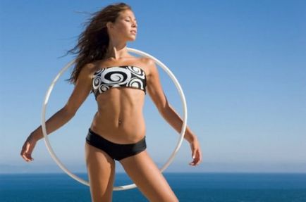 Aceasta ajută să piardă în greutate hula hoop