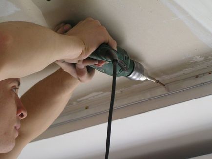 Profil pentru BS tavane suspendate sub aluminiu, tipuri de rame și șine, iar lățimea (plafoane) Profil pentru BS tavane suspendate sub aluminiu, tipuri de rame și șine, și lățimea