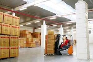 Cont-contract de furnizare a unui eșantion de bunuri, numirea și procedura de elaborare