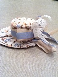 Hat cu mâinile sale (o varietate de meserii) Hat cu mâinile