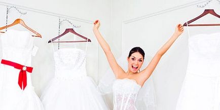 Interpretare vis încercați pe o rochie de mireasa pentru a încerca ceva de vis rochie de nunta de vis