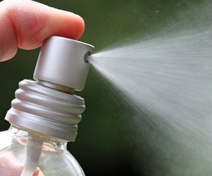 Spray de păr la domiciliu o selecție a celor mai bune rețete