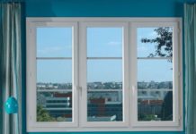 Instalarea usa de la balcon cu o fereastră cu mâinile (fereastră) Instalarea usa de la balcon cu o fereastră cu mâinile