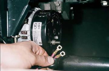 Înlocuirea generatorului care poartă VAZ 2110 cu propriile sale mâini cu fotografii și video, numărul și dimensiunile de rulmenți
