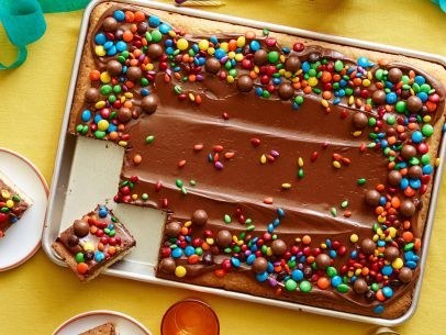 13 moduri ingenioase pentru a decora un tort pentru ziua de nastere, trucuri viata unui copil