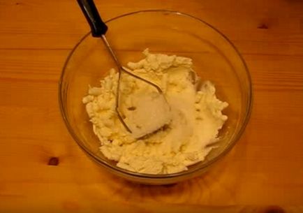 5 Rețete de brânză caserolă în cuptor (cu fotografii)