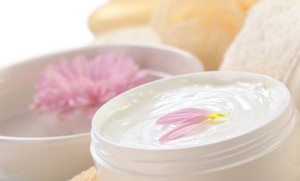 Aromaterapia modul de a face crema cu ulei esential la domiciliu
