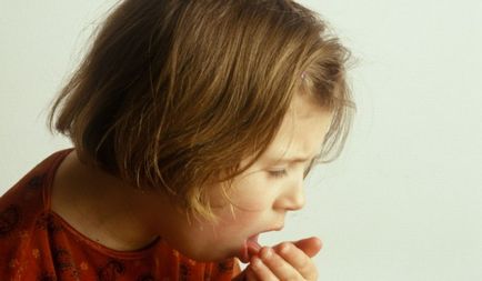 Bronhospasmului la simptome de copii de atac, de prim ajutor, tratament, foto, video
