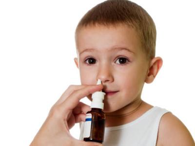 Trata un nas care curge la copii acționează în mod corespunzător
