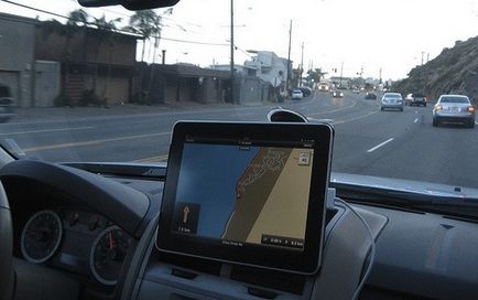 Este mai bine să cumpere o mașină - navigator sau tabletă, site-ul de gadget-uri auto