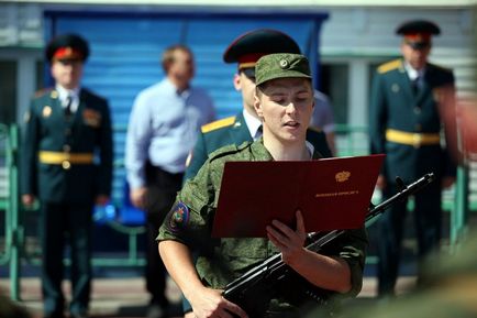 Ce este un jurământ în textul militar jurământului militar, notebook-ul armata