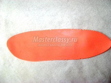 Flori realizate din material plastic