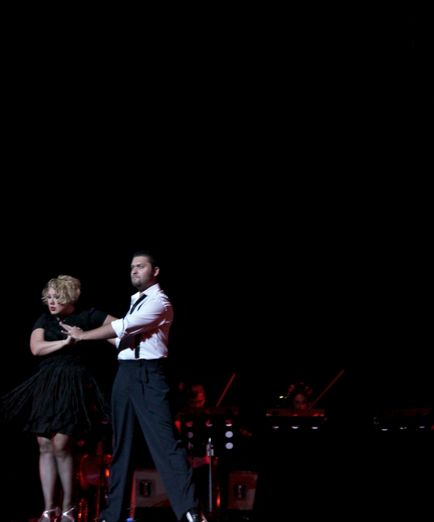 Eva Pol'na în pitere „fie de așa natură încât să nu toate, nu interzise“ (Pol'na) Eva Polna în St. Petersburg să fie „nu la fel ca toți ceilalți, nu este interzisă“