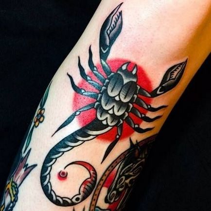 Fotografii și semnificația unui tatuaj scorpion