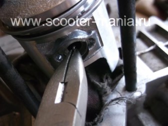 Fotografii de la instalația de piston pentru motoare dvuhtakny scutere, motociclete și scutere