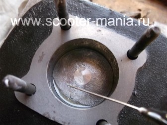 Fotografii de la instalația de piston pentru motoare dvuhtakny scutere, motociclete și scutere