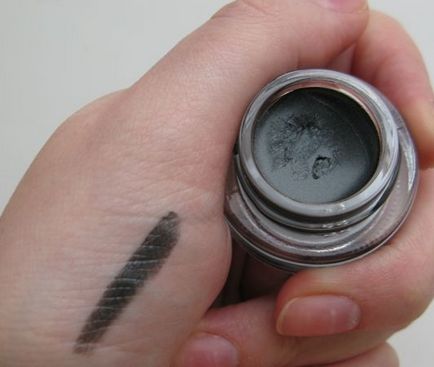 Gel Eyeliner - despre cosmetice comentarii