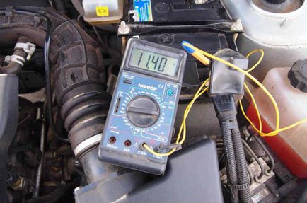 Alternatorul nu încarcă bateria pe auto - Cauza și reparații