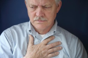 Cum rănit plămânii simptomele față în timpul inhalării la om, tuse