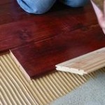 Cum să clei PVA lemn lipici și ghidul video de tapet