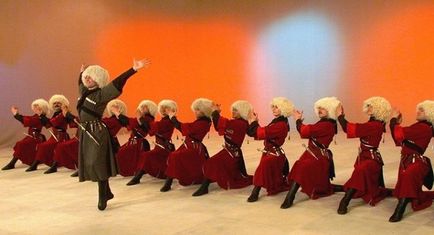 Cum să învețe să danseze la lezginka acasă