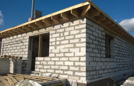 Cum de a face neterminat după construcție casa -Custom în localitate