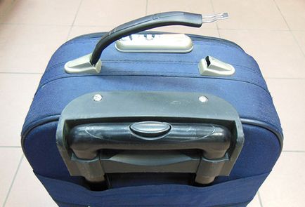 Cum pentru a repara un mâner valiza cu ajutorul mijloacelor improvizate