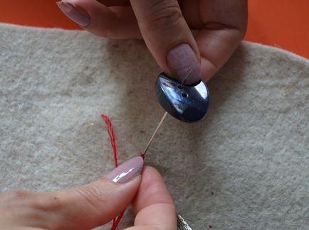 Cum să coase un buton, butonul de pe tija de straturi sau straturi