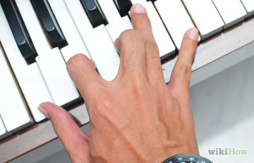 Cum de a pune degetele pe pian