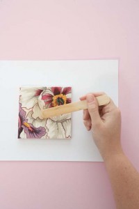 Cum de a face placi frumoase cu mâinile lor (lăsați complet uscat) Cum de a face dale frumoase cu mâinile lor