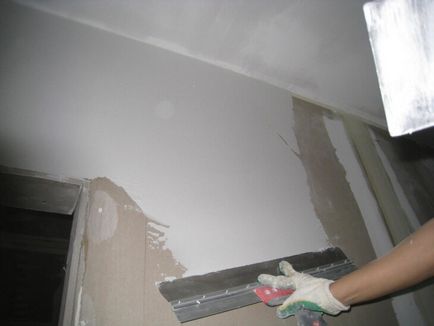 Cum să tencuiala pereților cu propriile sale mâini sub tapet (fotografii)