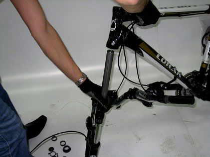 Cum de a asambla o bicicletă pentru piese (asamblarea pieselor cu mâinile) (asamblare) Cum de a asambla o bicicletă pentru piese (asamblarea pieselor cu mâinile)