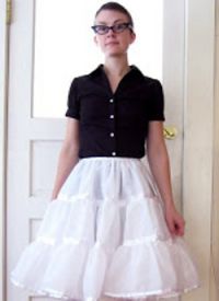 Cum să coase o turtă dulce simplu sau jupoane model de tul cu mâinile lor (foto) (jupoane) Cum să coase o turtă dulce simplu sau jupoane model de tul cu mâinile lor (foto)
