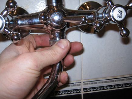 Cum se instalează robinet pentru baie pe cont propriu, cu propriile lor mâini (mixer) Cum se instalează robinet pentru baie pe cont propriu, cu propriile lor mâini